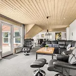 Nyaraló Cozy Home In Blavand With Sauna Blåvand