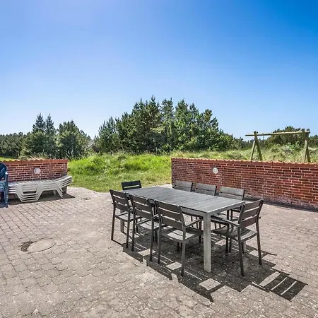 Casa vacanze Lovely In With Wifi