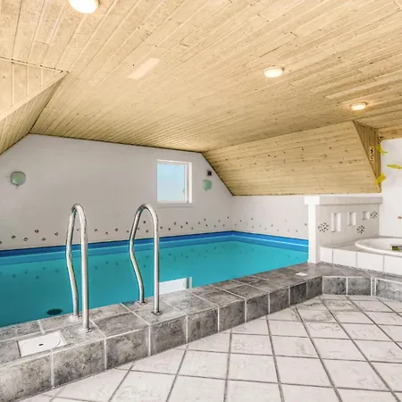 Сasa de vacaciones Cozy In With Sauna *