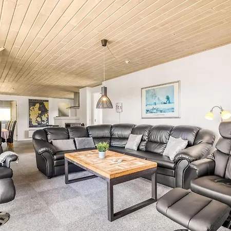 Cozy Home In Blavand With Sauna *