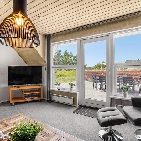 Casa de Férias Lovely In With Wifi